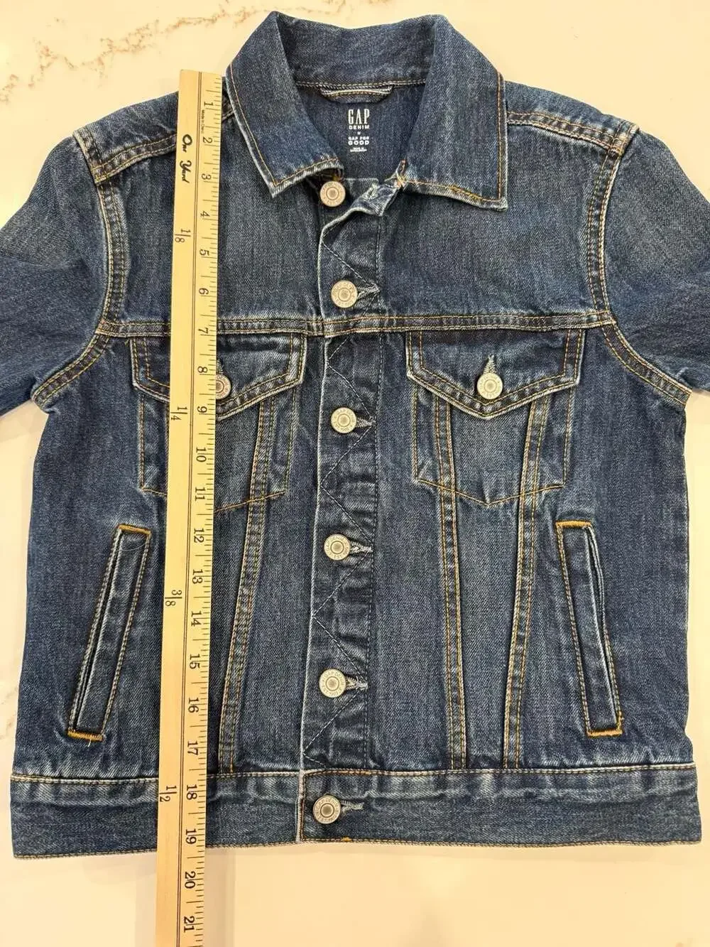 Gap Kids Denim Trucker Jacket, Size Medium (8-9)